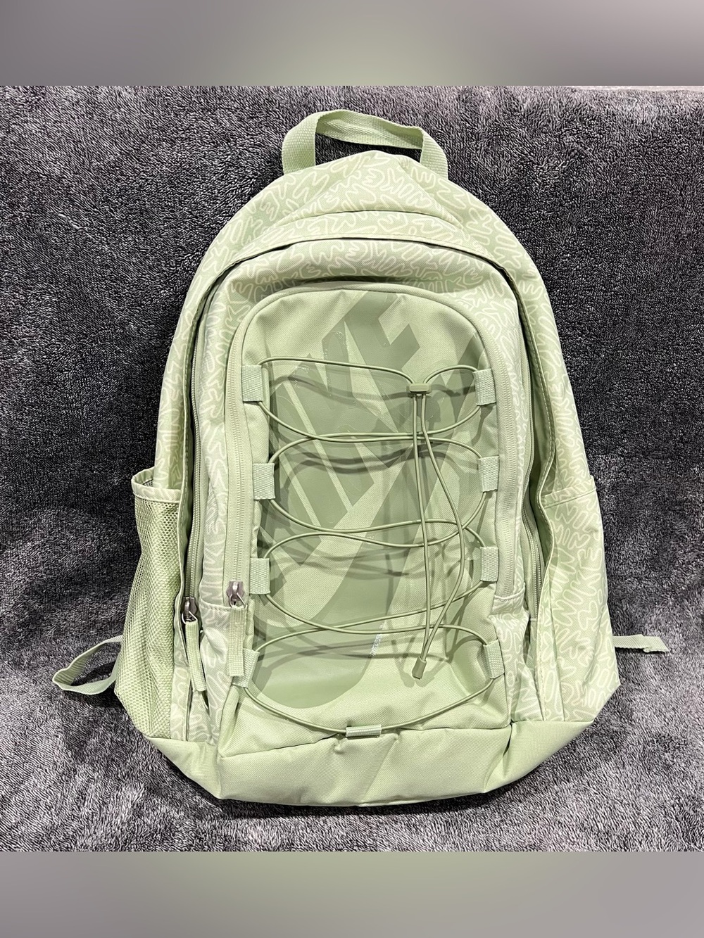 Nike Hayward Scribble Backpack in Honeydew/Oil Green unisex